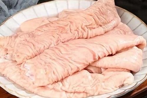 Thêm giấm, muối và bột mì khi rửa lòng heo là sai lầm lớn: Mách bạn 1 mẹo khử mùi hôi, tanh, làm sạch lòng