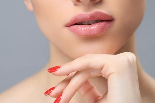 3 cách giúp đôi môi căng mọng, quyến rũ