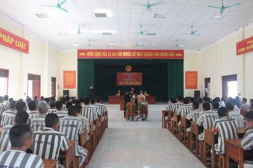 Tiếp tục lãnh án vì lợi dụng đi vệ sinh để trốn trại