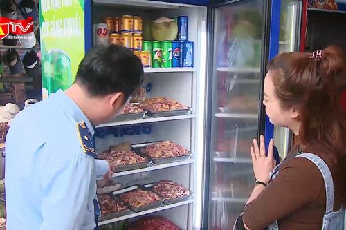 Kiểm tra, giám sát, xử lý nghiêm các cơ sở không đảm bảo an toàn thực phẩm tại lễ hội