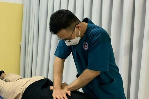 Cẩn trọng trước trào lưu nắn xương, bẻ khớp