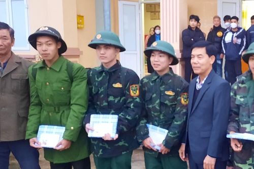 Người cán bộ được dân tin yêu