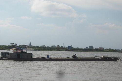 Nam Định: Sau vụ 'bắt hụt' cát tặc, Chủ tịch tỉnh hối thúc bộ máy thực thi trách nhiệm