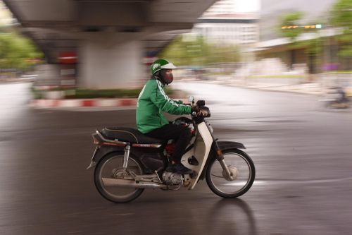 Hàng Trung Quốc ship về Việt Nam nhanh ngang TP.HCM gửi ra Hà Nội