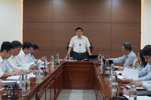 Giám sát qui hoạch chậm triển khai và dự án dân sinh tại các quận, huyện