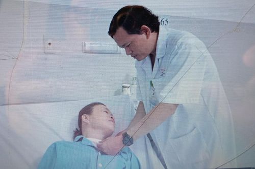 Phẫu thuật thành công bướu giáp khổng lồ thòng trung thất