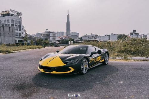 Ngắm Ferrari 296 GTB hơn 24 tỷ 'khoác áo' cực độc ở Sài Gòn