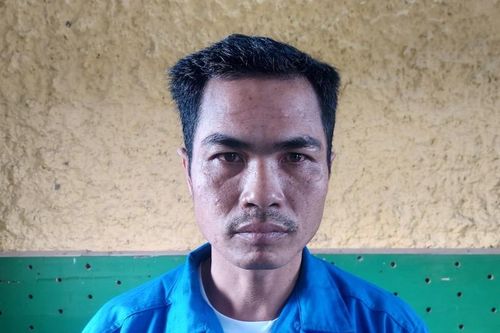 Đâm chết vợ hờ vì sử dụng điện thoại nhắn tin với người khác
