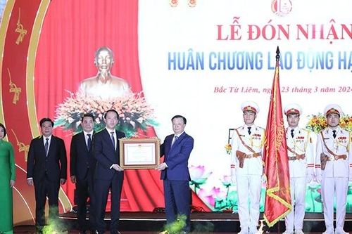 Quận Bắc Từ Liêm đón nhận Huân chương Lao động Hạng Nhì