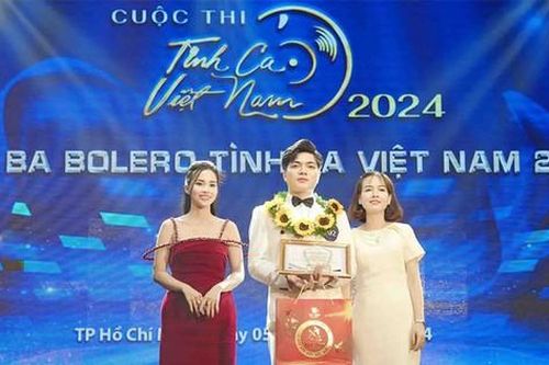 Sinh viên ĐH Duy Tân xuất sắc giành giải Ba Bolero tại Cuộc thi 'Tình ca Việt Nam 2024'