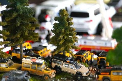 Độc đáo thú chơi xe mô hình của dân chơi đất Mỏ