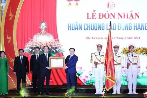 Quận Bắc Từ Liêm vinh dự đón nhận Huân chương Lao động hạng Nhì