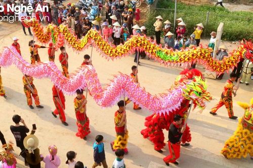 Độc đáo lễ rước thần trong hội đền - chùa Gám