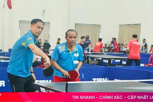 Hơn 230 vận động viên tranh tài Giải Bóng bàn huyện Vũ Quang mở rộng