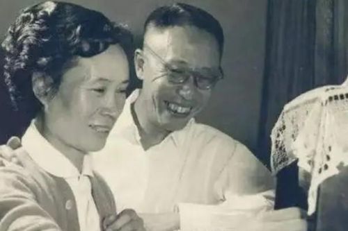 Không phải Uyển Dung hay Văn Tú, đây mới chính là người khiến Phổ Nghi biết thế nào là tình yêu thật sự