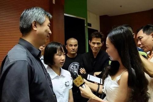 Danh tính cô bé từng là hiện tượng MXH khi đỗ trường Y năm 12 tuổi, tuyển thẳng học tiến sĩ tuổi 18