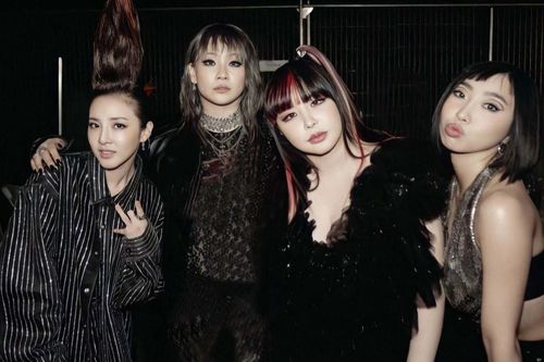 2NE1 sắp tái xuất?