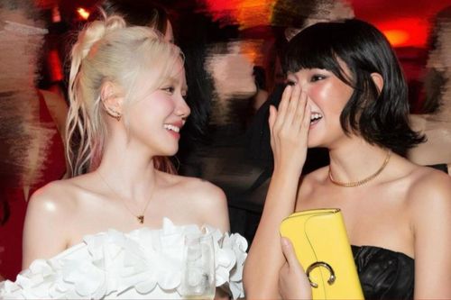 Phương Ly và Châu Bùi 'đánh dấu chủ quyền' với bạn trai rapper