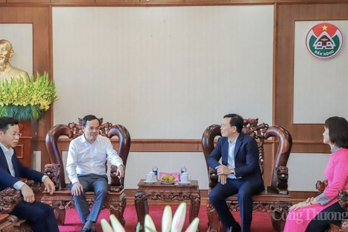 Phó Thủ tướng Chính phủ Trần Lưu Quang làm việc tại Đắk Nông