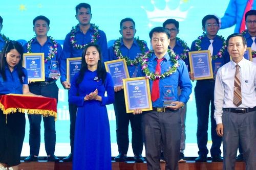 Liên hoan Thanh niên tiên tiến làm theo lời Bác khu vực miền Trung-Tây Nguyên