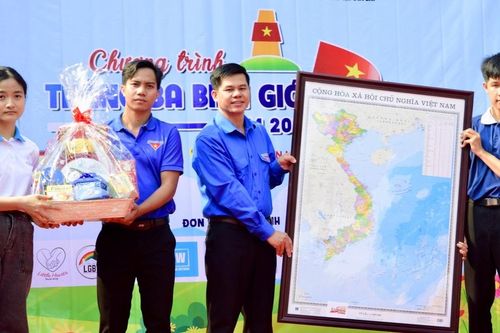 Ngày hội 'Tháng ba biên giới' tại xã Ia O