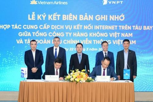 VNPT và Vietnam Airlines hợp tác chiến lược, kết nối Internet trên tàu bay