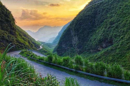Trên đỉnh đèo Khâu Vác đêm ấy...