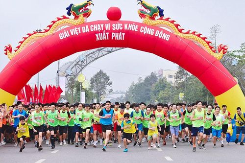 Giải việt dã 'Chạy vì sức khỏe cộng đồng' năm 2024