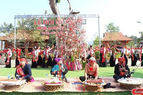 Độc đáo Lễ hội Hết Chá trên cao nguyên Mộc Châu