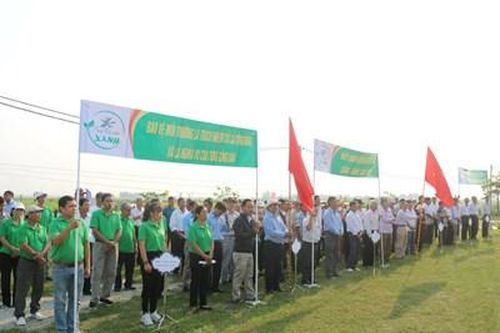 Hương Trà 'Nói không với ni lông và bao bì thuốc bảo vệ thực vật'