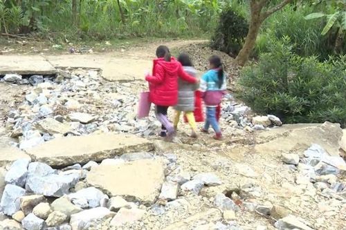 Thanh Hóa: Cần sớm đầu tư sửa chữa, nhiều ngầm tràn xuống cấp tiềm ẩn nguy cơ mất an toàn