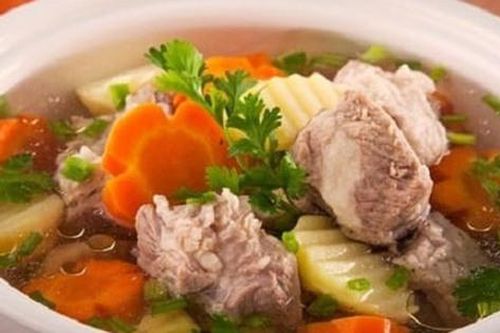 Hầm xương đừng vội thả ngay vào nồi, muốn nước thơm ngọt lại nhanh nhừ thì hãy cho thêm 1 thứ