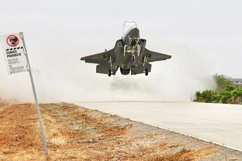 Tại sao tiêm kích F-35B thích hợp nhất trong một cuộc chiến toàn diện?