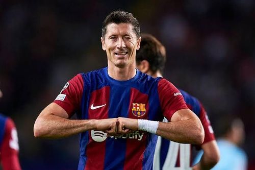 Lewandowski trước lời cám dỗ 100 triệu euro