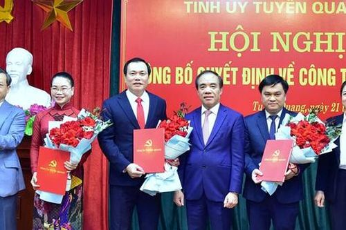 Chỉ định tân Bí thư Huyện ủy; bổ nhiệm Phó Chánh Thanh tra