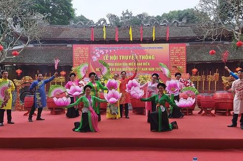 Tôn vinh đạo học tại Văn miếu Mao Điền