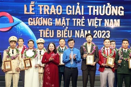 Quyền Chủ tịch nước gửi thông điệp mạnh mẽ đến các tài năng trẻ Việt Nam