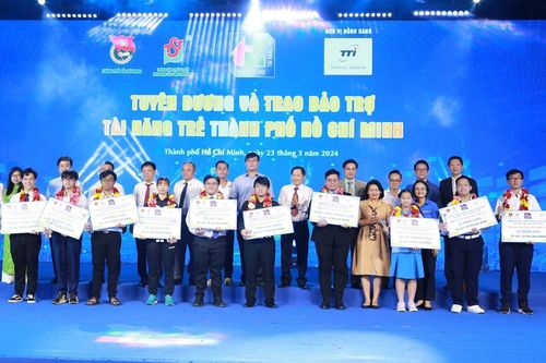 Hỗ trợ 200 triệu đồng cho 10 tài năng trẻ TP.HCM