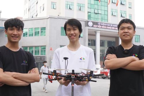 Thiết bị tìm kiếm người mất tích giá gần 100 triệu đồng của sinh viên Hà Nội