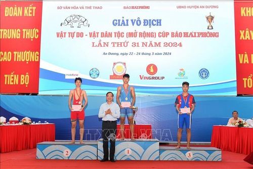 Bế mạc Giải vô địch vật tự do - vật dân tộc Cúp Báo Hải Phòng