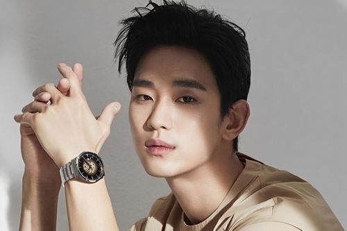Kim Soo Hyun nhận tin buồn giữa ồn ào tình ái