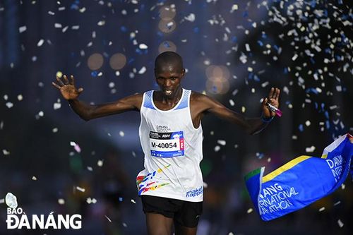 Hấp dẫn từ cuộc thi Marathon quốc tế Đà Nẵng 2024