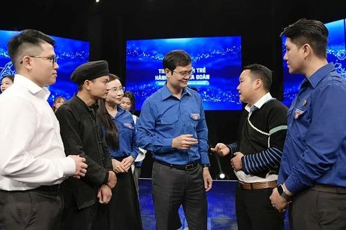 'Ươm mầm' lý tưởng trong người trẻ
