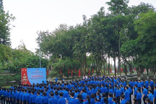 Kết nạp 250 đoàn viên cụm phía Bắc thành phố Lào Cai tại địa chỉ đỏ