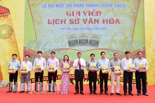 Lễ ra mắt và phát hành cuốn sách 'Gia Viễn lịch sử văn hóa'