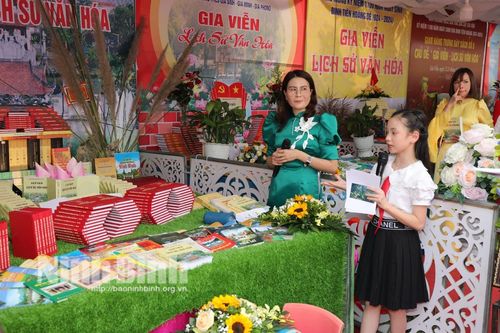 Tổ chức Ngày hội đọc sách và cuộc thi 'Hoa Trạng nguyên' huyện Gia Viễn năm 2024