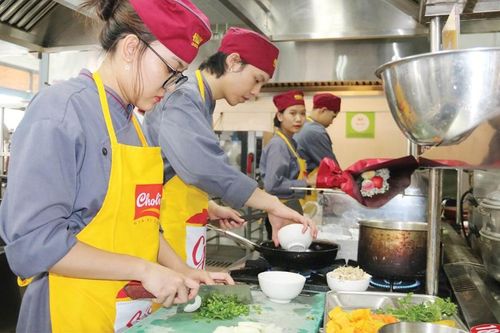 Phát triển du lịch, quan trọng là phát triển nguồn nhân lực