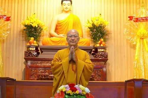 198 Phật tử tham gia khóa tu 'Một ngày an lạc' tại thiền viện Quảng Đức (Q.3)
