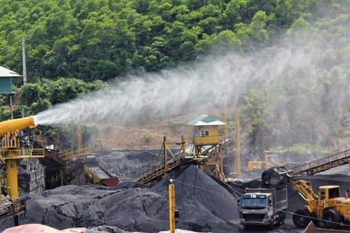 Quảng Ninh: Tăng cường kiểm soát nguồn thải nguy cơ ô nhiễm môi trường