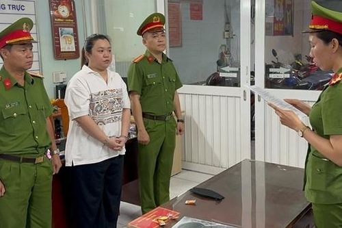 Lừa đảo làm thủ tục đi du học, chiếm đoạt hơn 4,5 tỷ đồng và 153.000 USD